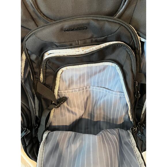 Kroser Computer and Charge Backpack - Picture 4 of 8